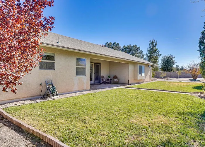 W/ Fenced Backyard: 3 Mi To Downtown * Thatcher